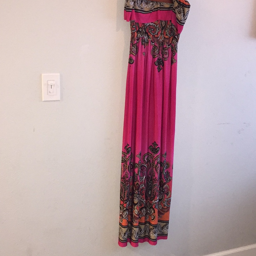 Long beautiful dress !
